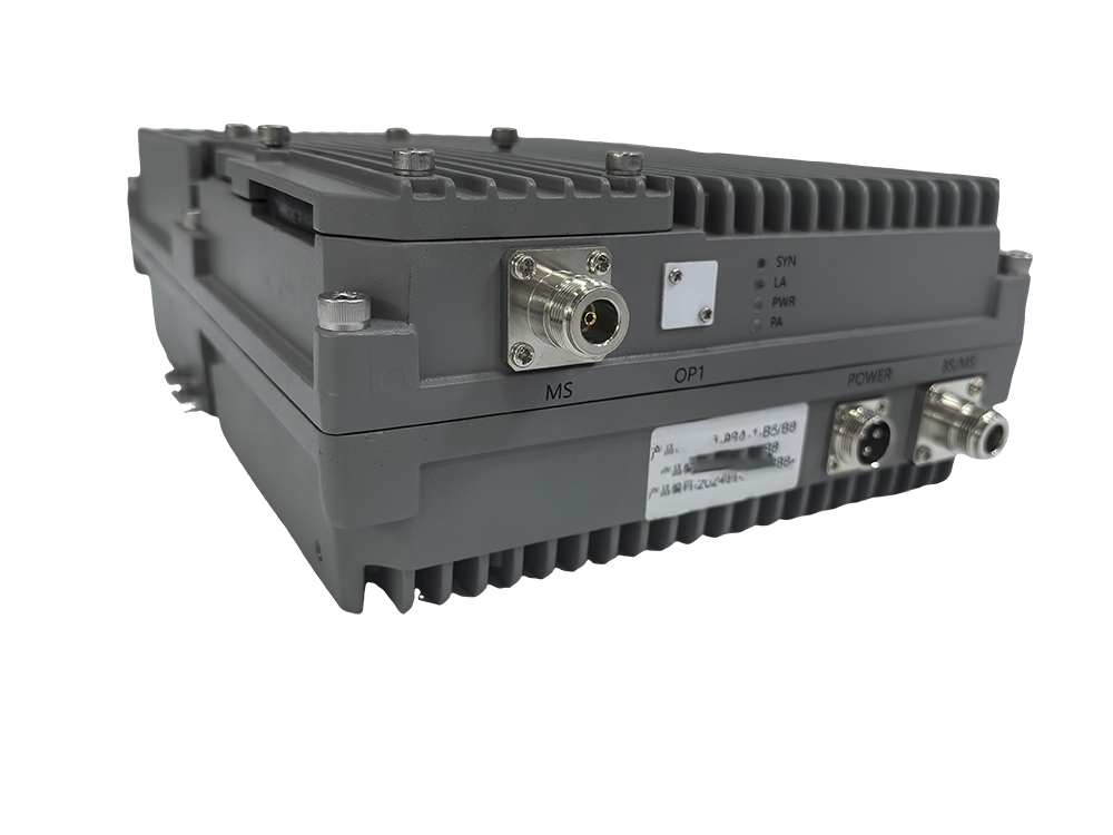  尉氏三频手机信号接收器2000㎡